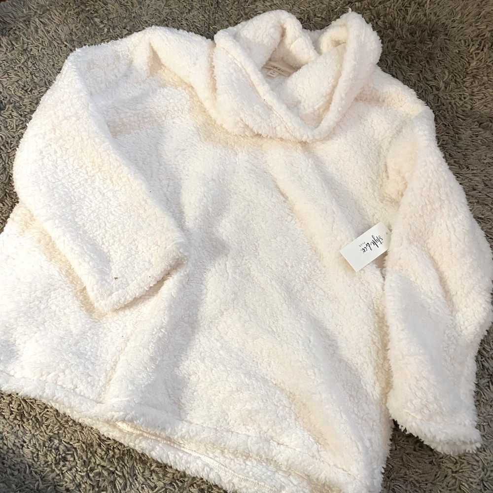 Style & Co. Women’s Fleece Pullover! NEW!
